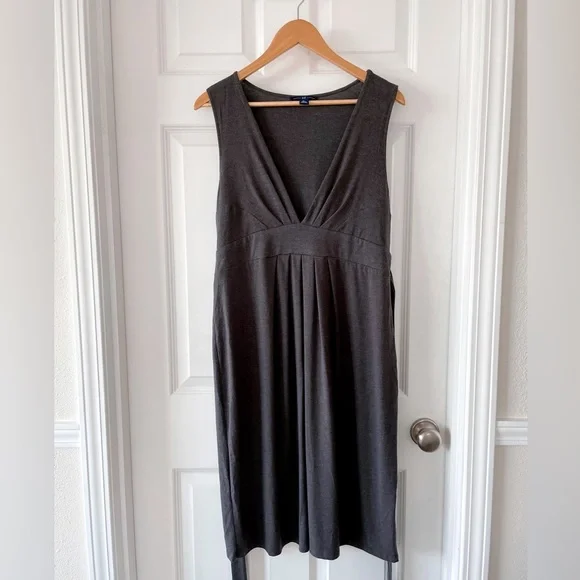 GAP | Dresses | Gap Womens Flowy Grey V Neck Pleated Empire Waist  Sleeveless Dress Xl | Poshmark